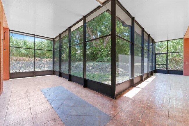 Building Photo - 614 Vintage Way
