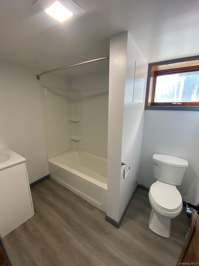 Building Photo - 315 Upper Rd