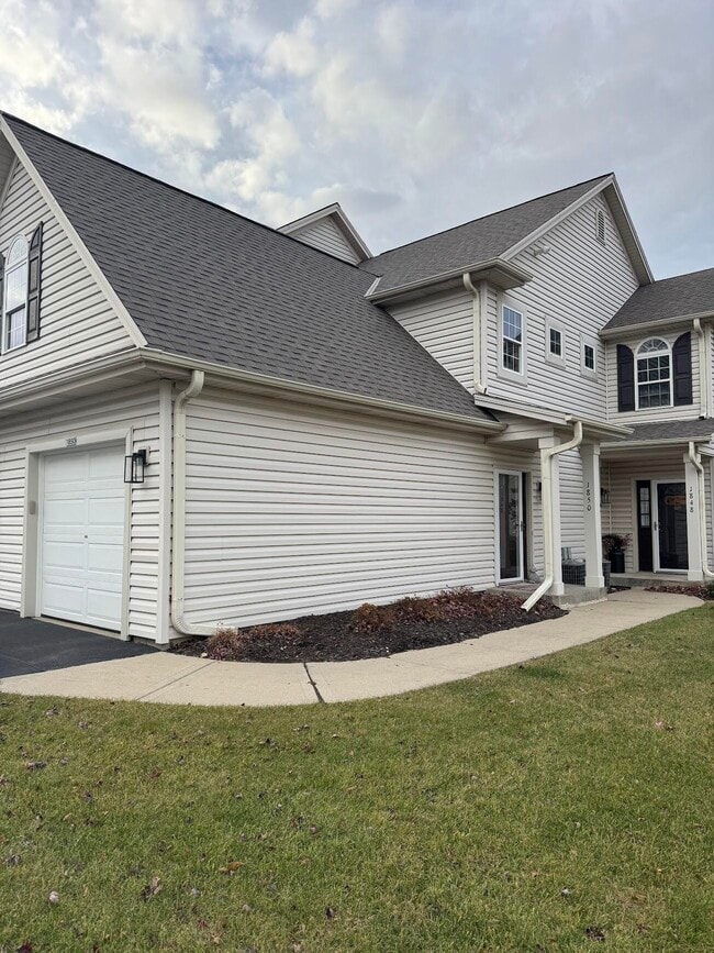 Building Photo - 1850 Stoney Ln