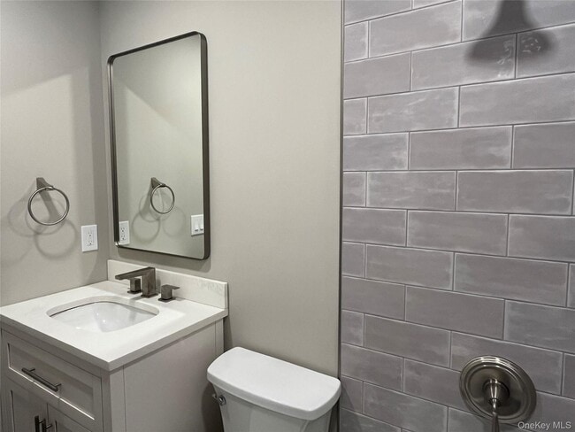 Building Photo - 26 Hanover Pl