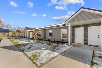 Building Photo - 423 W 3rd St