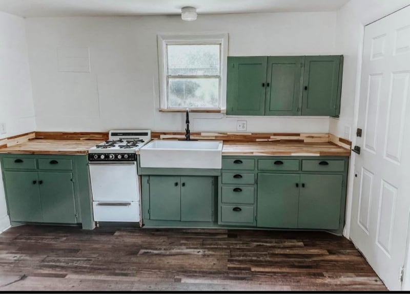 Building Photo - 902 W Dunbar St