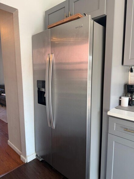 Building Photo - 365 3rd St