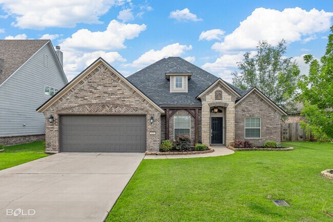 Building Photo - 619 Labarre Ln