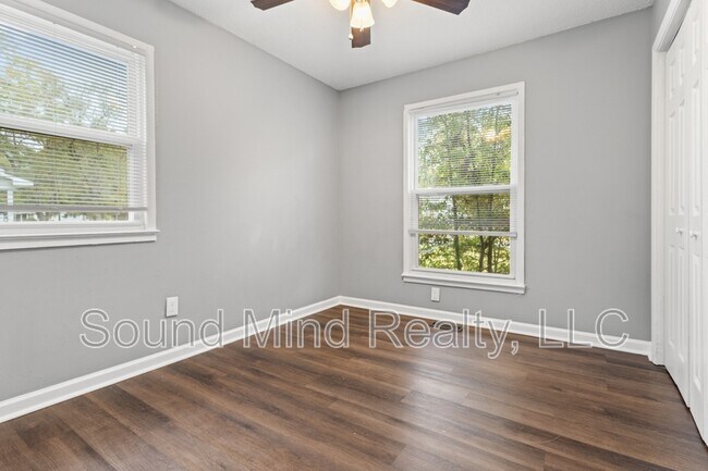 Building Photo - 1232 Beverly Dr