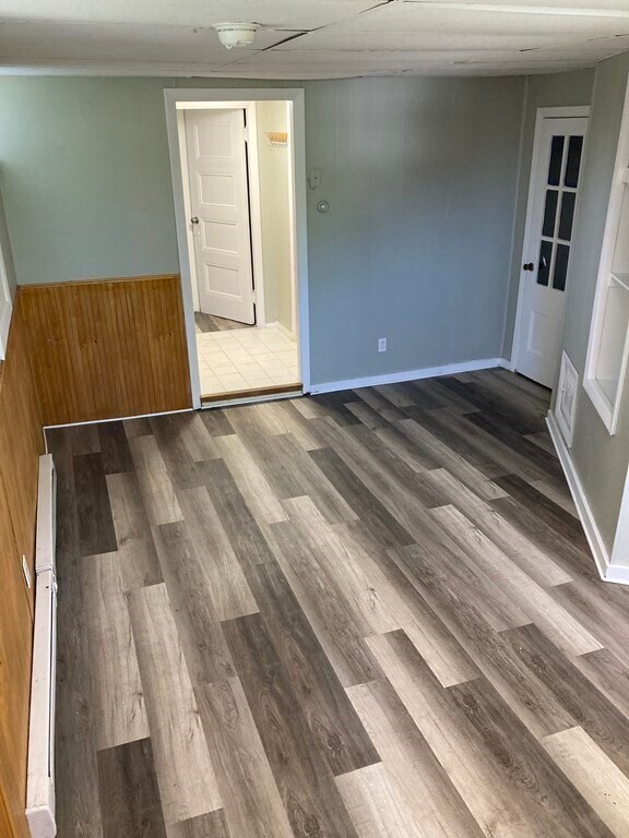 Building Photo - 604 Rock St