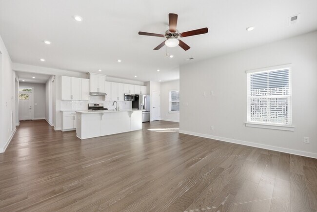 Building Photo - 6334 Cambridge Dr
