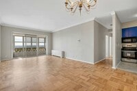 Building Photo - 2000 Linwood Ave