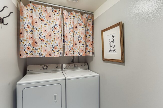 Building Photo - 77 Galen St