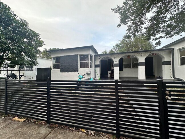 Building Photo - 103 NW 68th Terrace