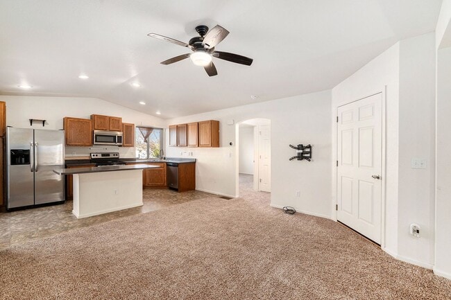 Building Photo - Spacious 3 Bed 3 Bath in the heart of Green Valley Ranch ELECTRICITY INCLUDED IN RENT