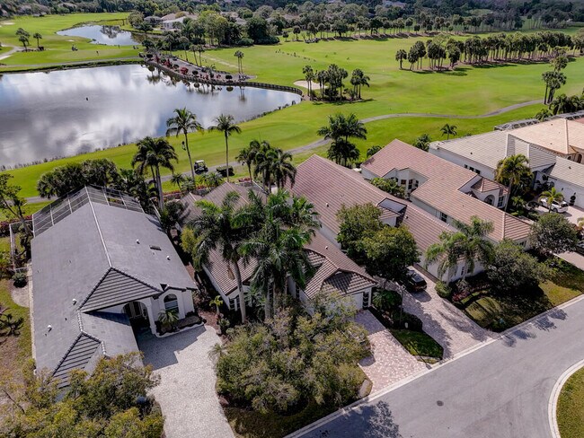Building Photo - 6646 Oakmont Way