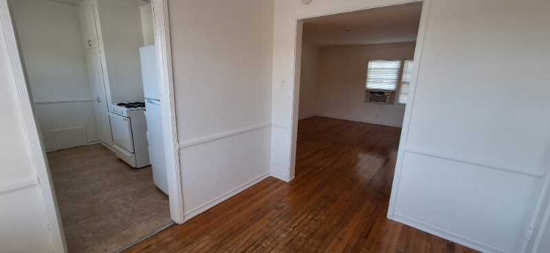 Building Photo - 726-C S Old Ranch Rd