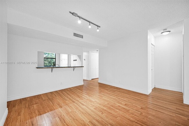 Building Photo - 3150 NW 42nd Ave