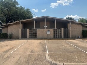 Building Photo - 1 BED 1 BATH IN AUSTIN TX!