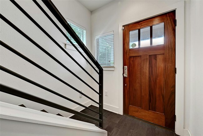 Building Photo - 1103 Euphoria Bend