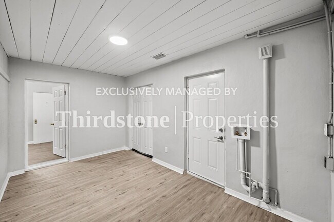 Building Photo - 5204 Astral St