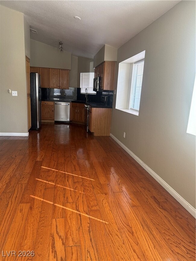 Building Photo - 1120 Daytona Ln