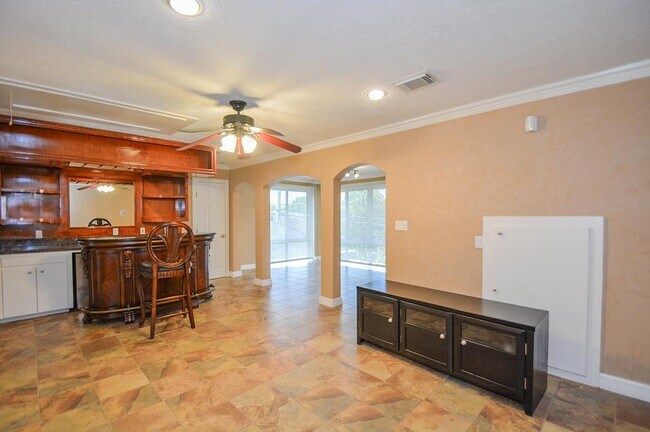 Building Photo - 2326 Walnut Bend Ln