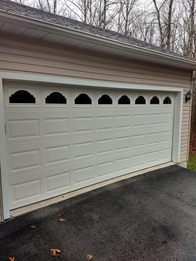 Building Photo - 7 Big Horn Cir