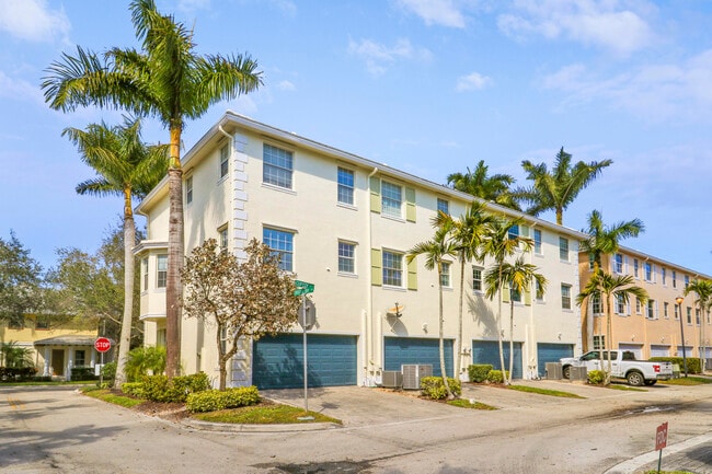 Building Photo - 1472 Corbison Point Pl