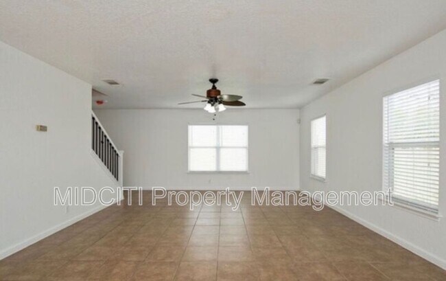Building Photo - 9739 Chelsea Cir