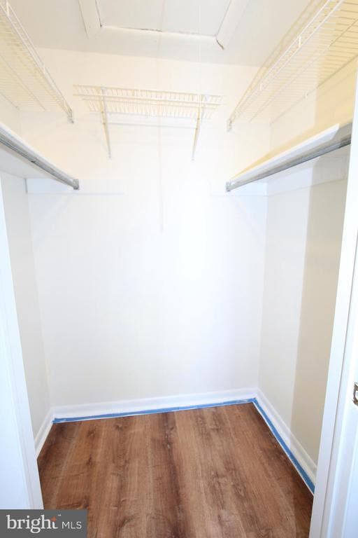 Building Photo - 5017-5017 Ravens Crest Dr