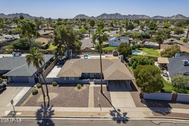 Building Photo - 10844 N 37th St
