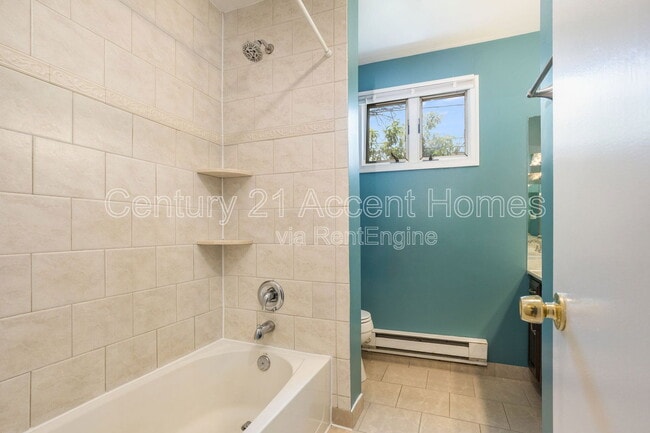 Building Photo - 5912 3rd St S