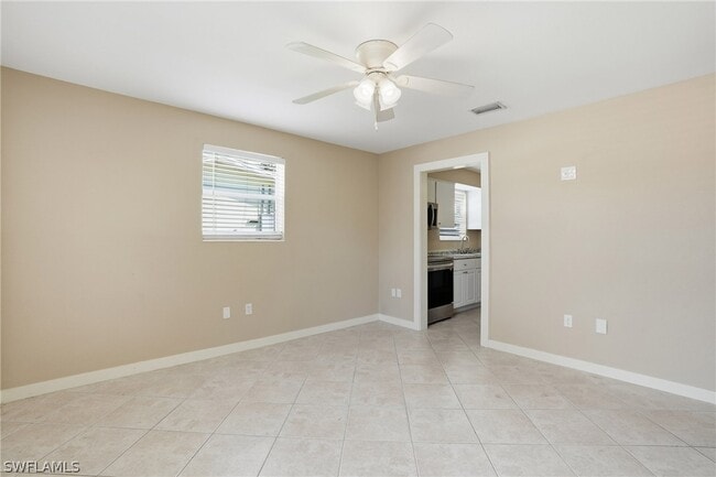 Building Photo - 530 92nd Ave N