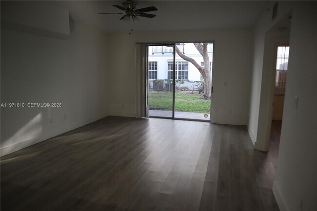 Building Photo - 721 SW 148th Ave