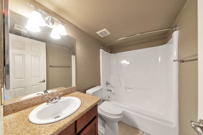 Building Photo - Remodeled 2 Bed, 2 Bath Scottsdale Condo C...