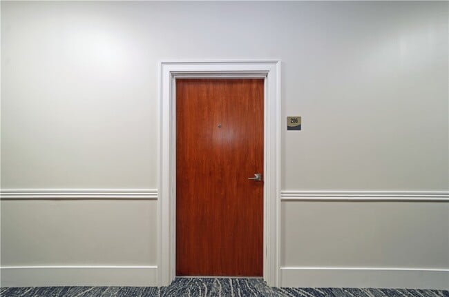 Building Photo - 207 N Main St