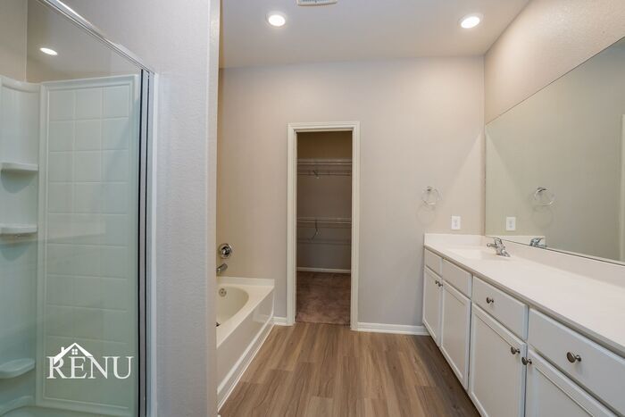 Building Photo - 10523 Copper Ridge Dr