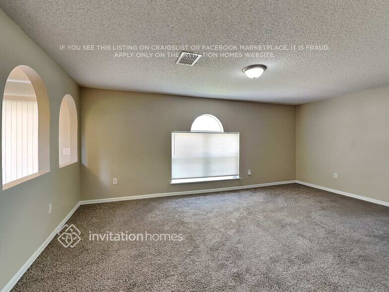 Building Photo - 566 Kilimanjaro Dr