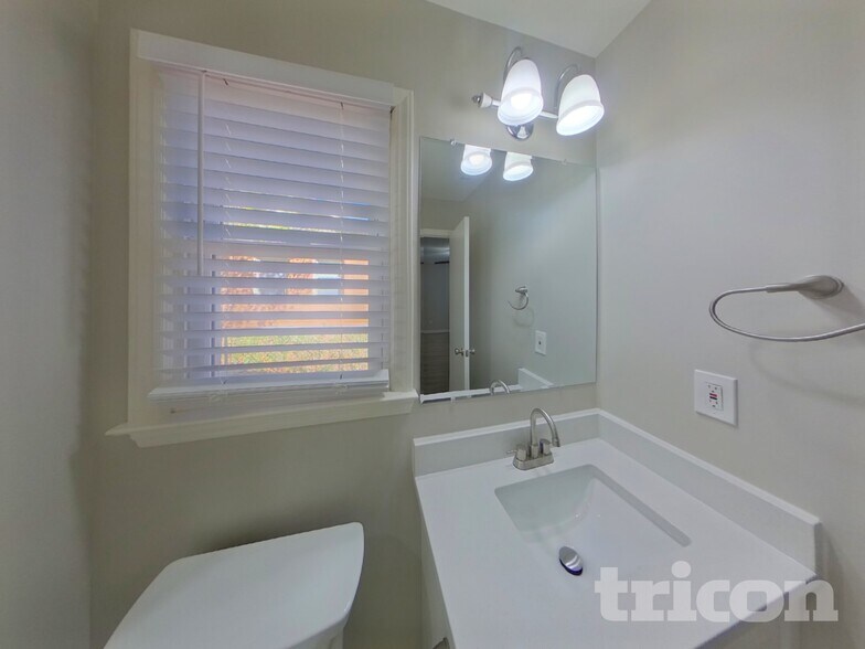 Building Photo - 8129 Blairtree Ct