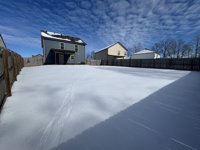 Building Photo - 518 Burgess CT