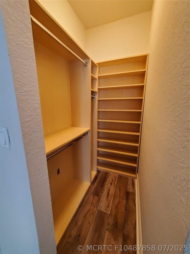Building Photo - 289 Lake Monterey Cir