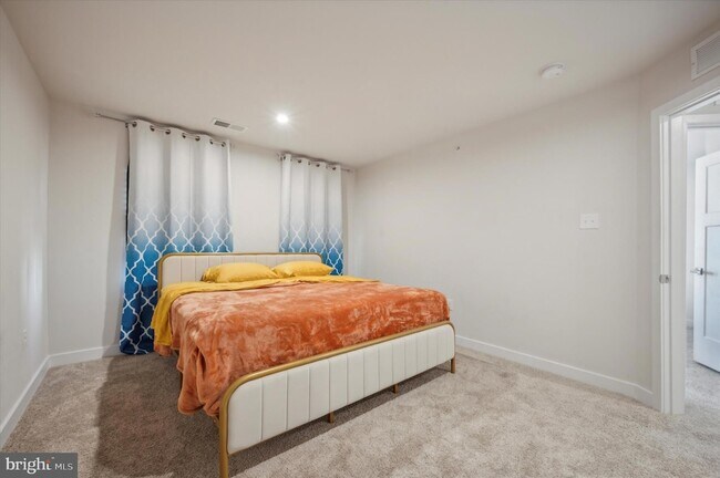 Building Photo - 8036 Milltown Cir