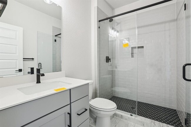 Building Photo - 16825 Roselin Dr