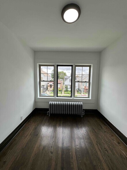 Building Photo - 2535 N Linder Ave