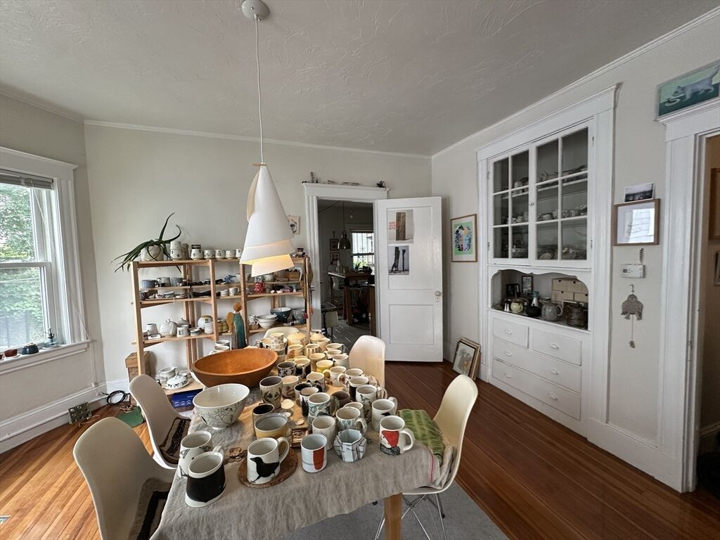 Building Photo - 43 Iffley Rd