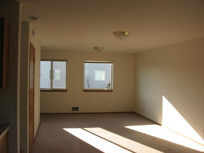 Building Photo - 1487 NW Elwha St