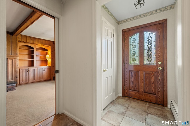 Building Photo - 56 Drake Ln