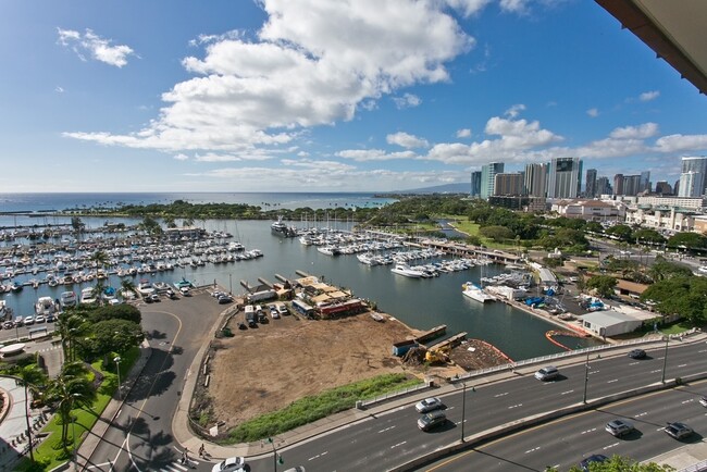 Building Photo - 1676 Ala Moana Blvd