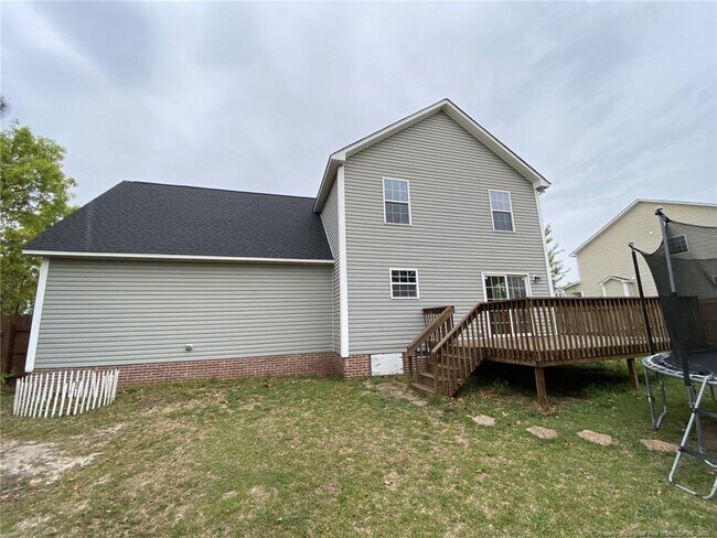 Building Photo - 730 Northview Dr