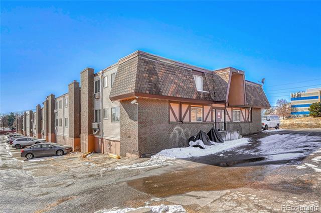 Building Photo - 8330 Zuni St