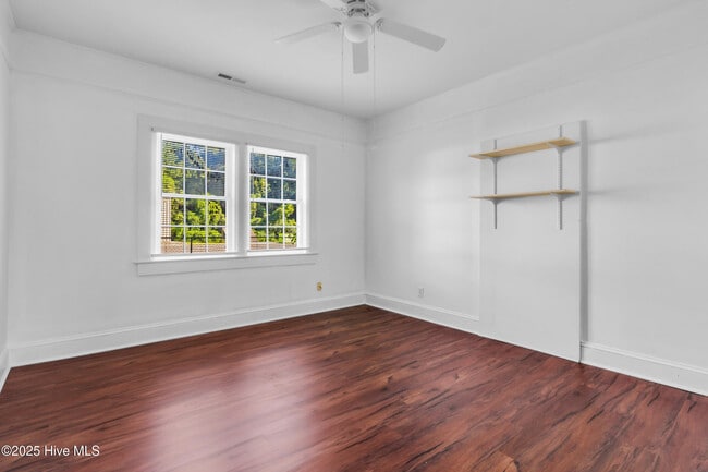 Building Photo - 407 Hoke St