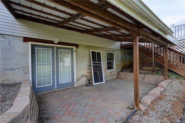 Building Photo - 681 NY-364