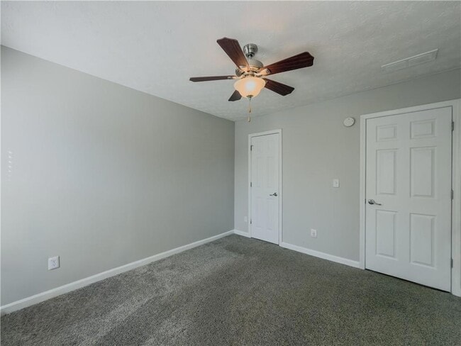 Building Photo - 593 Red Tip Ln